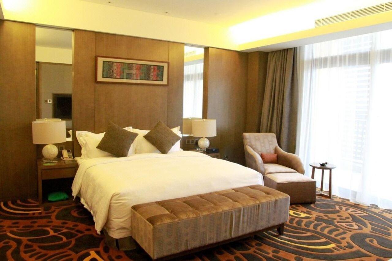 Gleetour Maya Hotel Wuhan Bagian luar foto