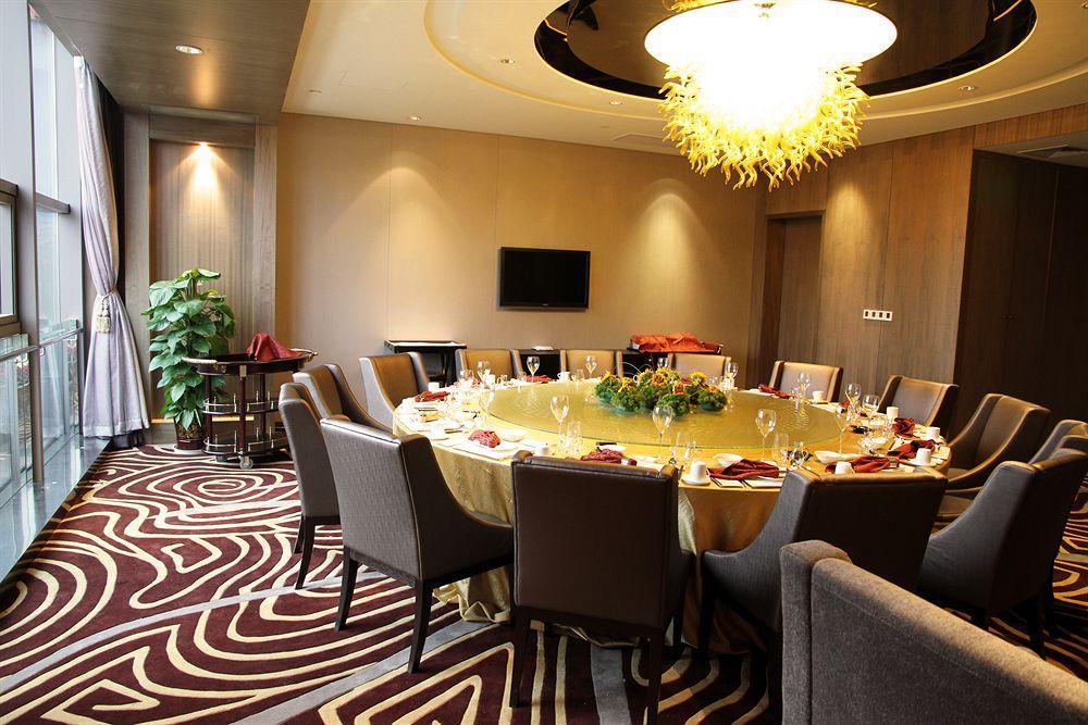 Gleetour Maya Hotel Wuhan Bagian luar foto