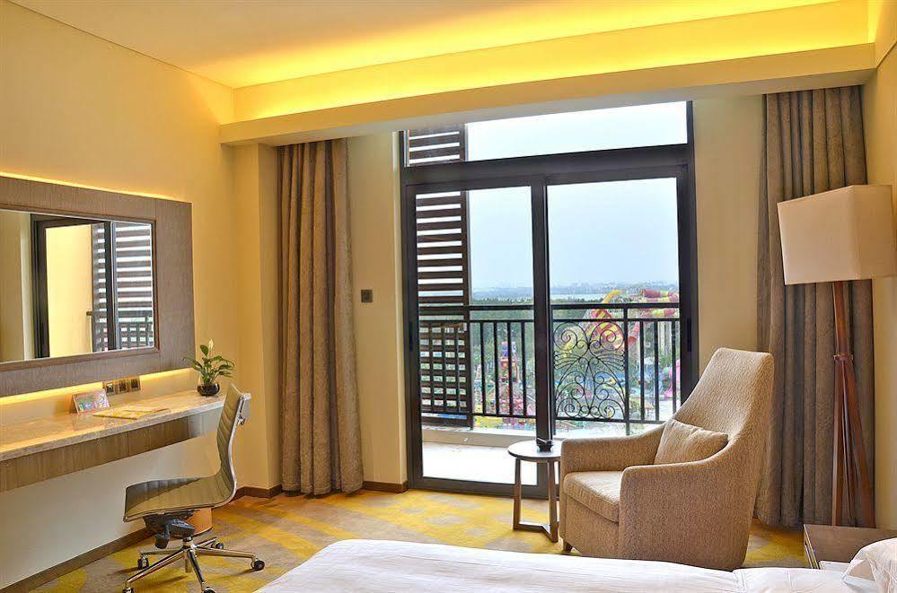 Gleetour Maya Hotel Wuhan Bagian luar foto