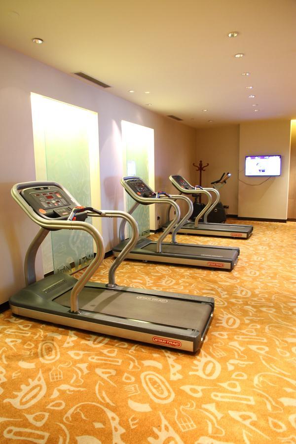 Gleetour Maya Hotel Wuhan Bagian luar foto