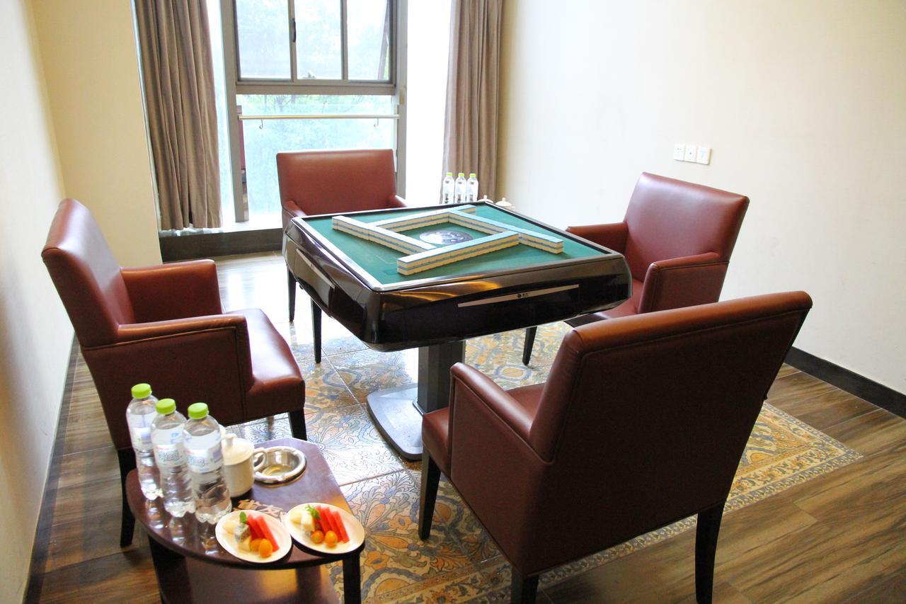 Gleetour Maya Hotel Wuhan Bagian luar foto
