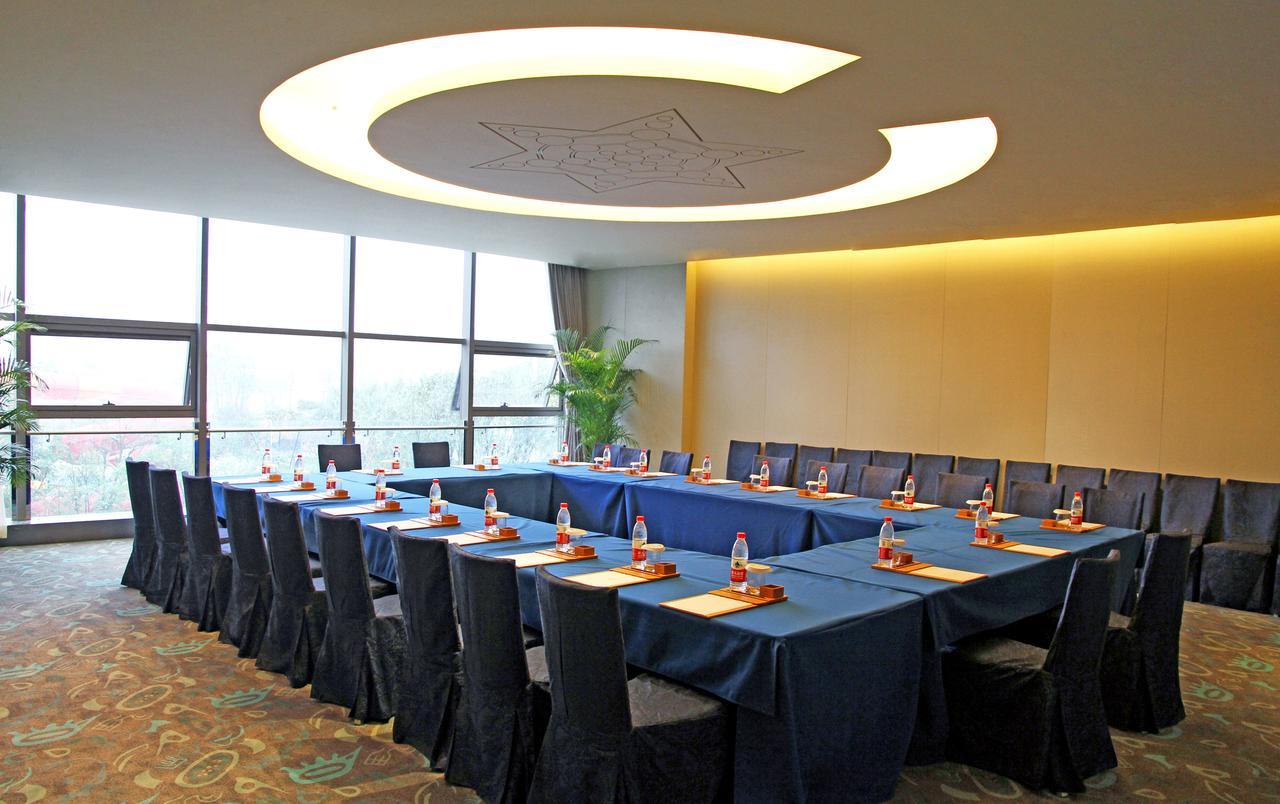 Gleetour Maya Hotel Wuhan Bagian luar foto